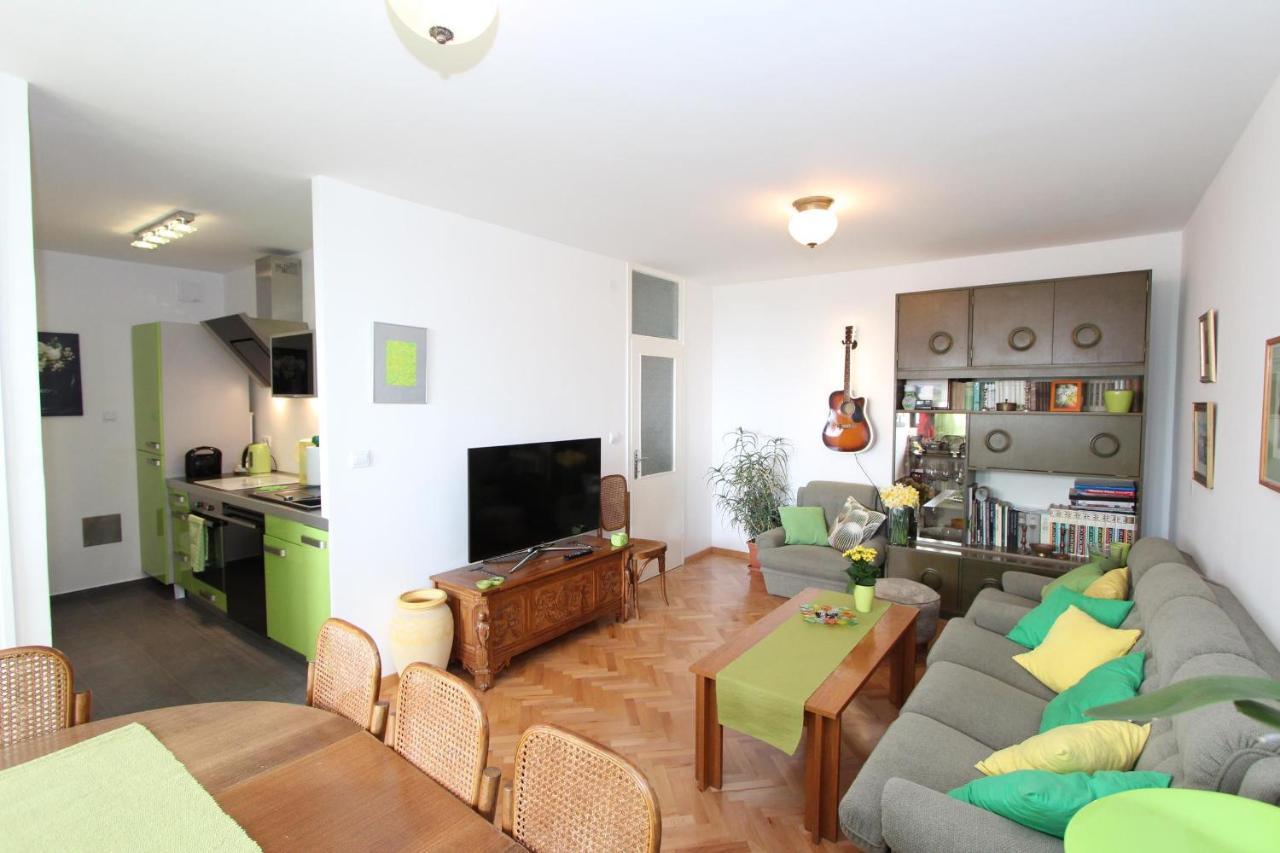Apartment Elia Rovinj Exterior foto