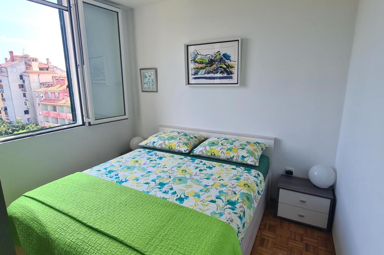 Apartment Elia Rovinj Exterior foto